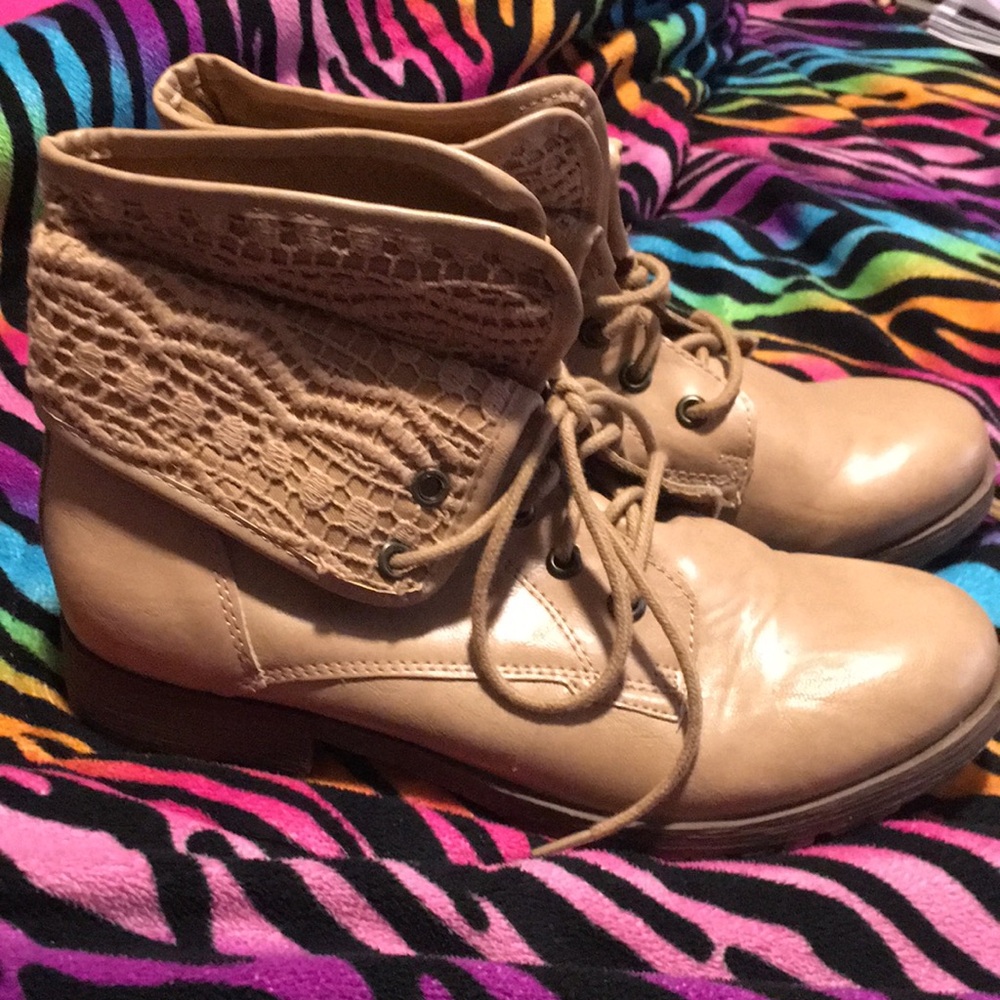 Women's Beige Lace-Up Ankle Boots